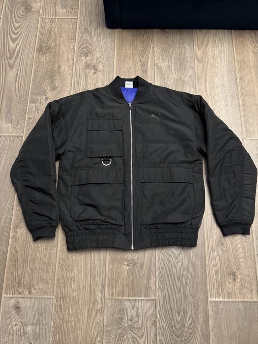 Чорний бомбер puma у розмірі L