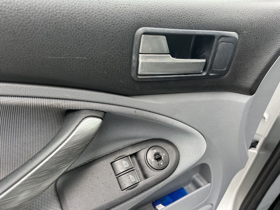 Ford Focus C-Max 1.6 TDI 2008 г