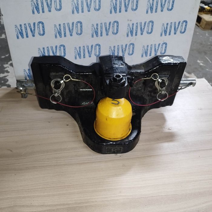 Zaczep kula  JCB