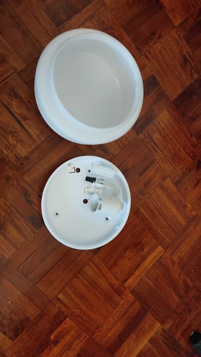 Ceiling Mount425560941789849602