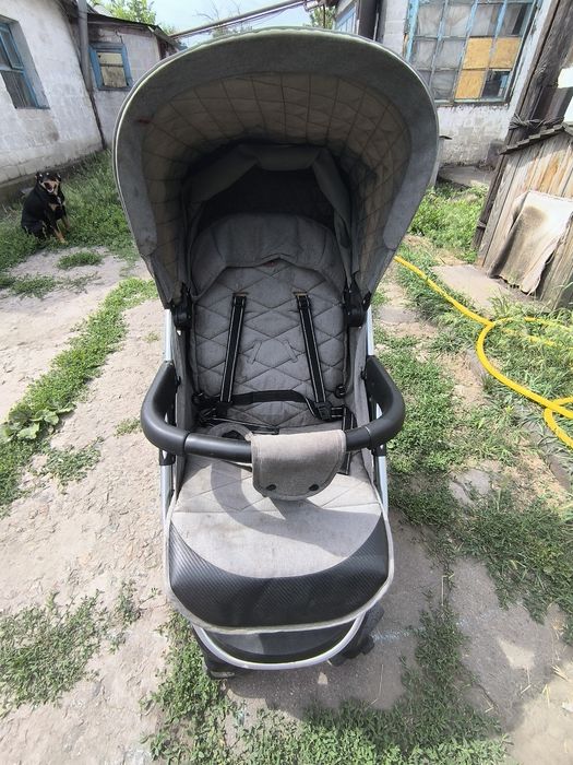 Продам коляску Carrello Vista 2в1