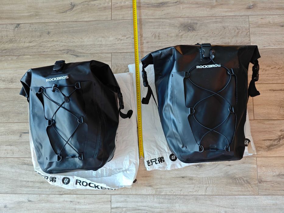 2x Duże wodoodporne sakwy rowerowe Rockbros AS-002-2BK 25L 28L 32L tylny bagażnik system mocowania typu Ortlieb