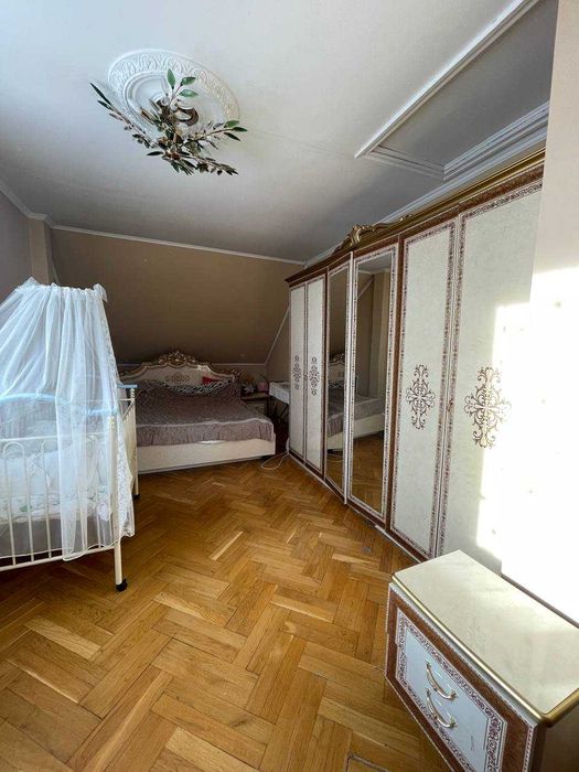 Продаж цегляного Будинку :Вул Новознесенська