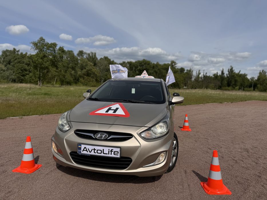 Автоінструктор, автошкола, приватний інструктор з водіння, уроки