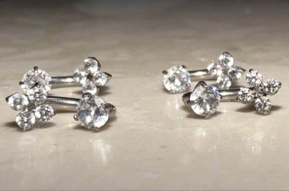 Unisex kolczyk 6 mm piercing 16 G kółko podkówka Tytan