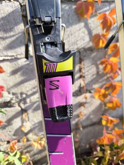 Лижі з кріпленням