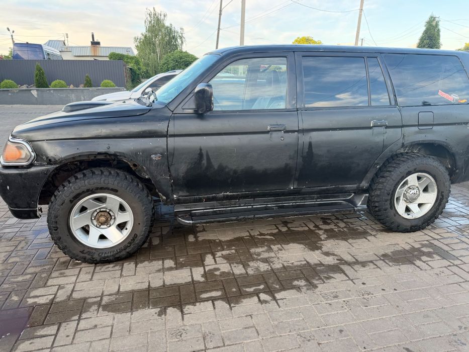 Продам Авто Мідсубісі Паджеро Спорт