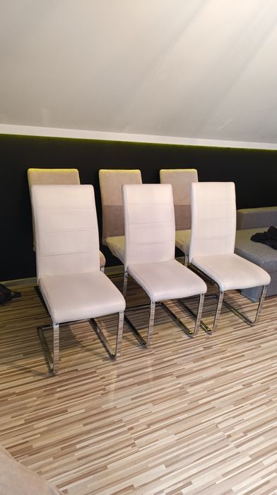 Krzesla  do salonu