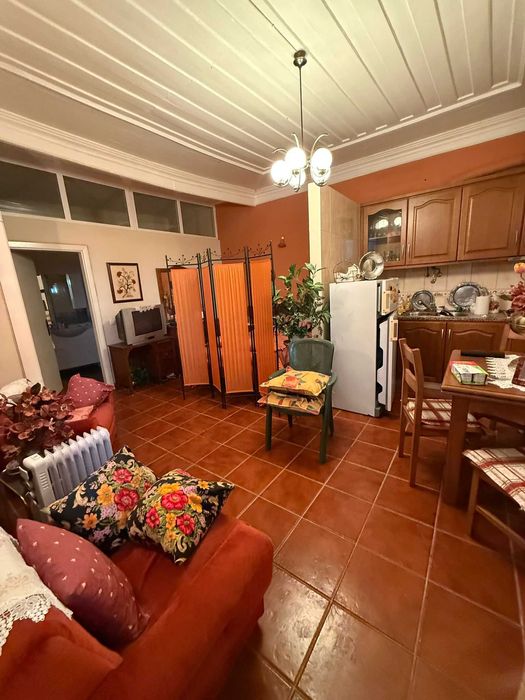 Moradia em Idanha-a-Nova  Praça da República