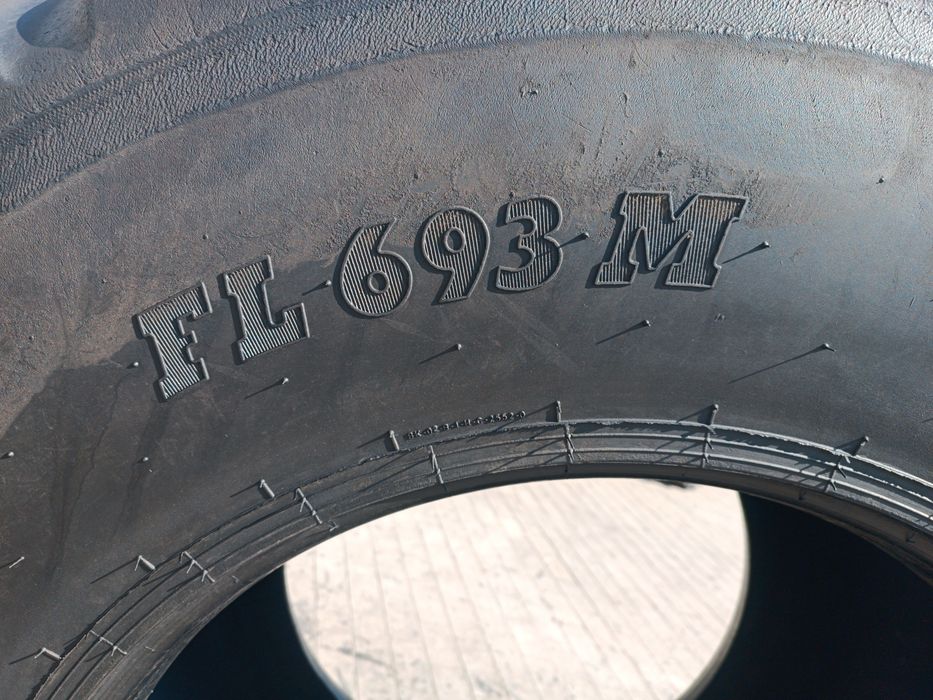 710/50R26.5 BKT FL693 M opona rolnicza 710/50-26.5 1 sztuka