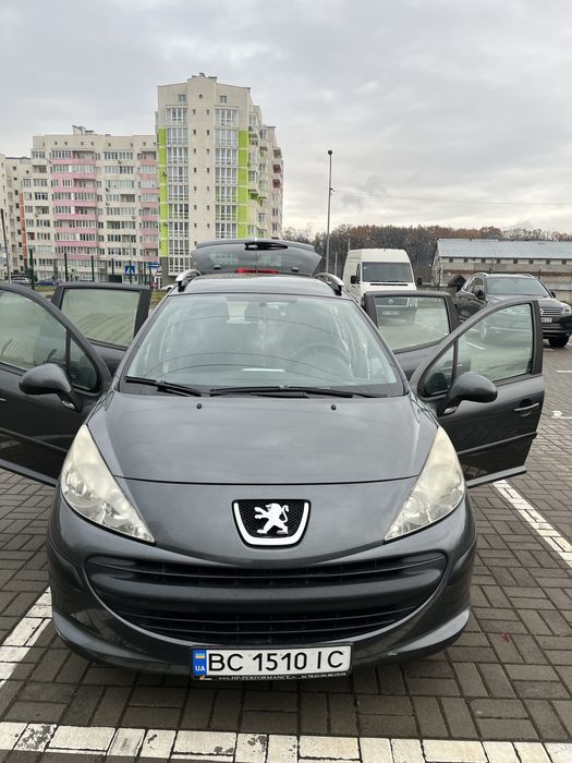 Продаю авто Peugeot 207