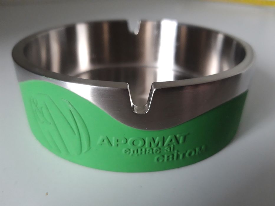 Пепельница металл зеленая