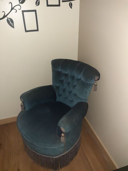 Poltrona cadeirão vinted de veludo azul