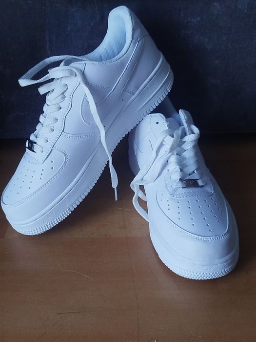 Białe nike air force 1 low - r. 42 - stan bardzo dobry