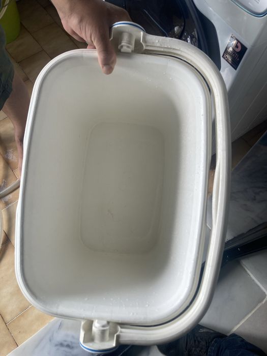 Geleira / Caixa Térmica Curver 32L 32 litros