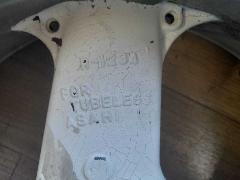 JANTE TRASEIRA TUBLESS OEM KAWASAKI NINJA ZX7 ZX7 5 0  1 9 9 0
