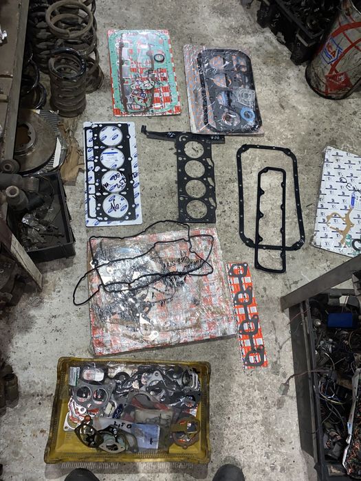 Прокладки сальники Форд Транзит втулки помпа фильтр вкладыши