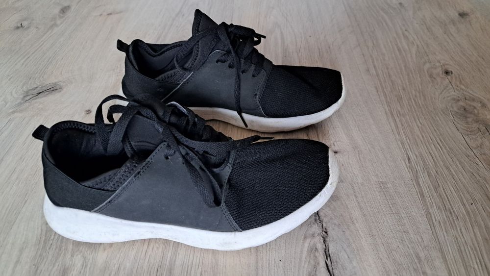 Adidasy, buty sportowe roz.39 czarne, wygodne
