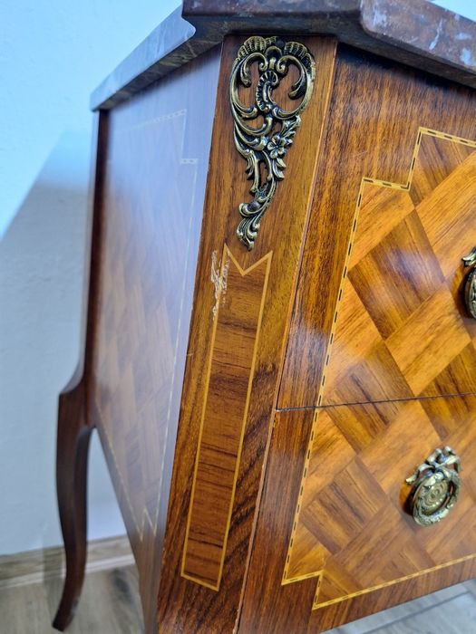 Stylowa intarsjowana komoda-antyk