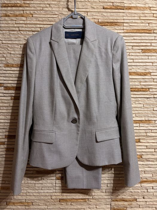 Szary, elegancki, damski garnitur, marynarka, spodnie Zara Basic