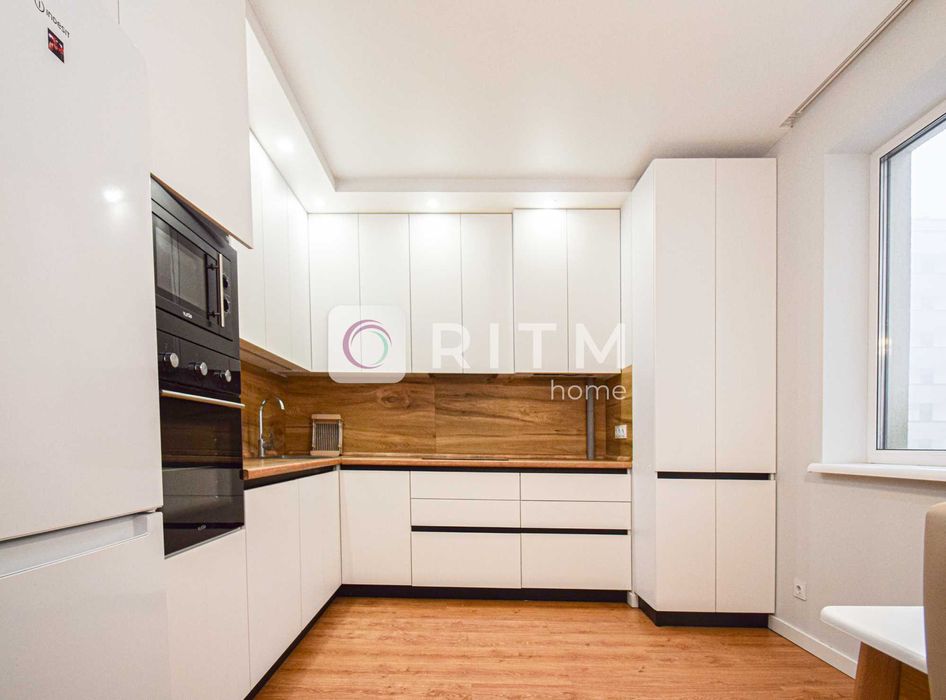 2-к. квартира  в новобудові з ремонтом та і/о за вул. Чумацька