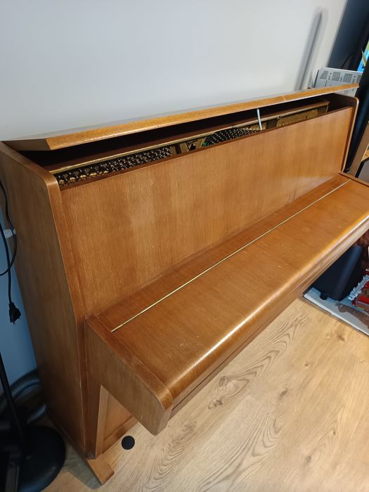 Pianino Weinbach