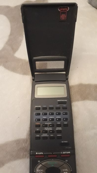 Pilot do magnetowidu TOSHIBA (SHUTTLE VT L 42G