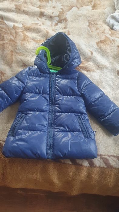 Зимова куртка на дівчинку United Color of Benetton  на 2 роки