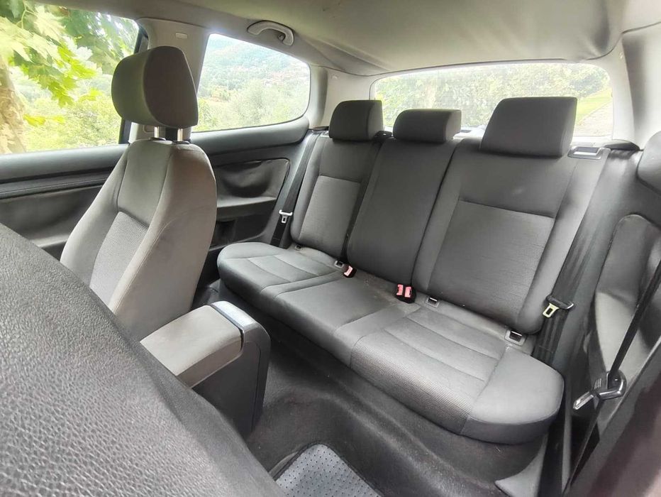 Volkswagen Golf V - 1.4 FSI
