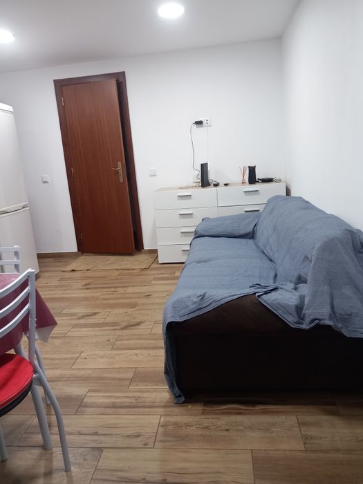 Arrenda_se casa T2