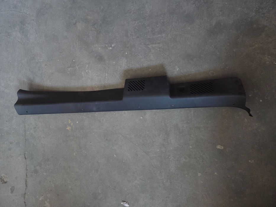 Osłona słupka nakładka tył L lub P Mercedes Sprinter W907 W910