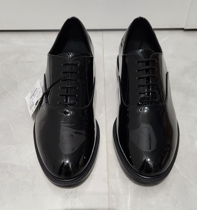 Męskie buty lakierki Zara