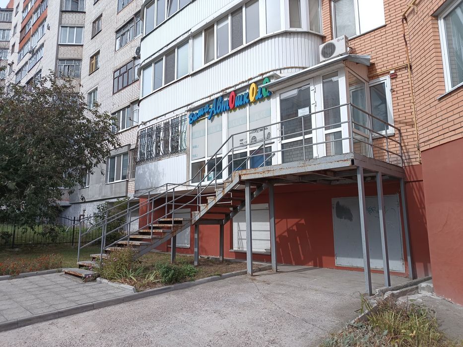 Продаж комерційної нерухомості,  вул.Героїв Чорнобиля