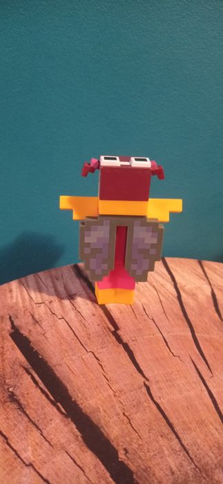 McDonald's Mojang Minecraft Birdie Wings figurka akcji 2025 r.