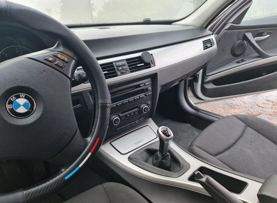 Bmw 318d touring 2008