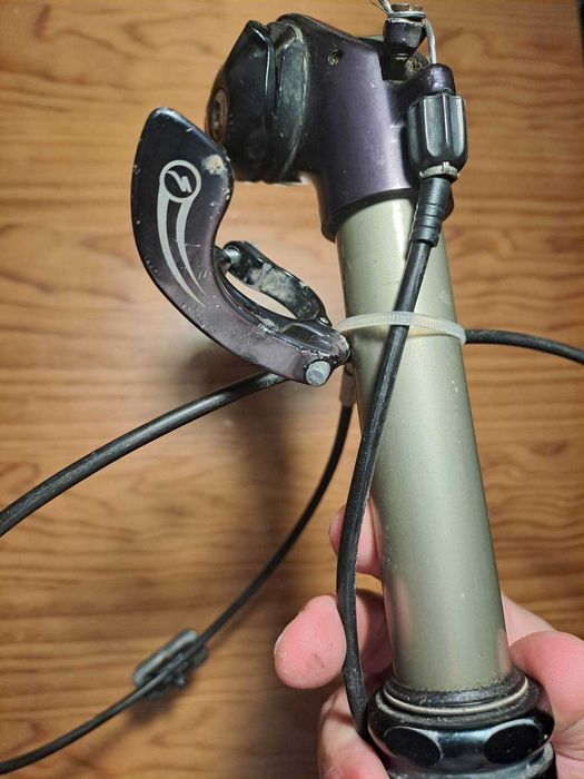 Espigão telescópico Specialized Command Post com remoto