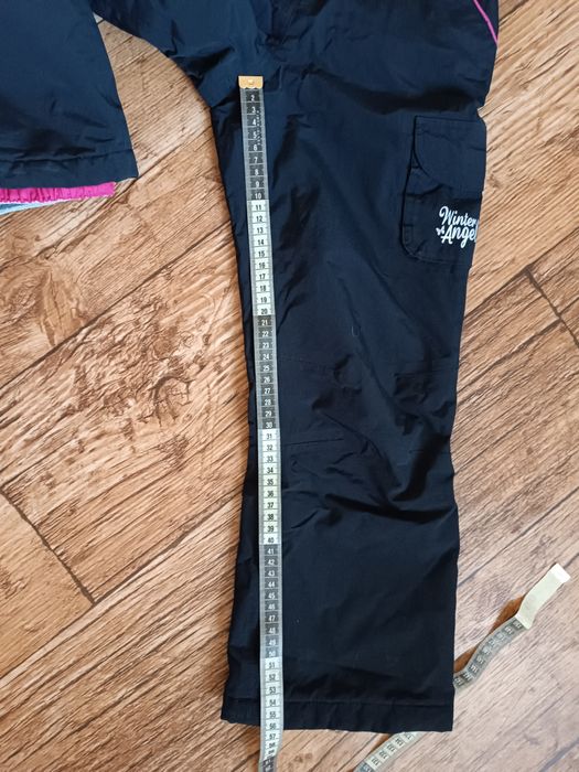 Spodnie na śnieg na szelkach r. 128