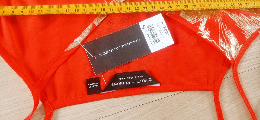 T-shirt na ramiączkach r. 36