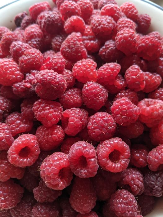 Малина у власному соці