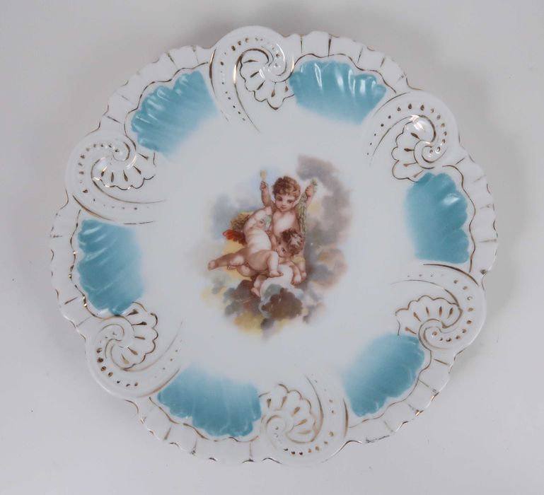 Par de pratos porcelana moldada XIX/XX - Anjos