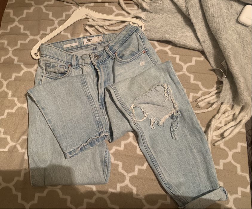 Джинсы Bershka 32 размер