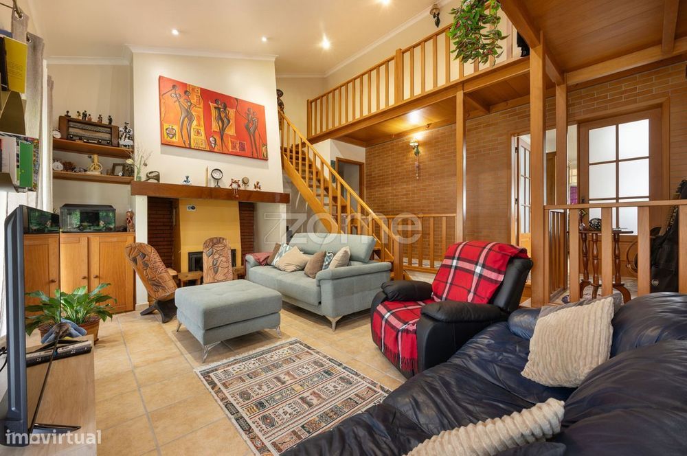 Moradia Isolada || Lote 1570m² || Anexos || Albergaria dos Doze