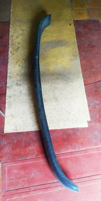 Продам передний бампер на УАЗ.