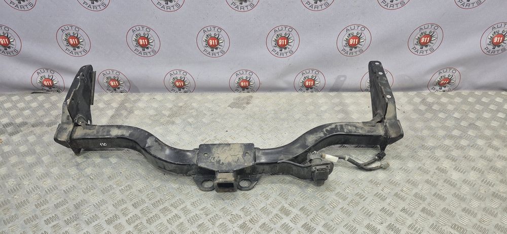 Фаркоп з розеткою на Infiniti qx60 Nissan pathfinder R52