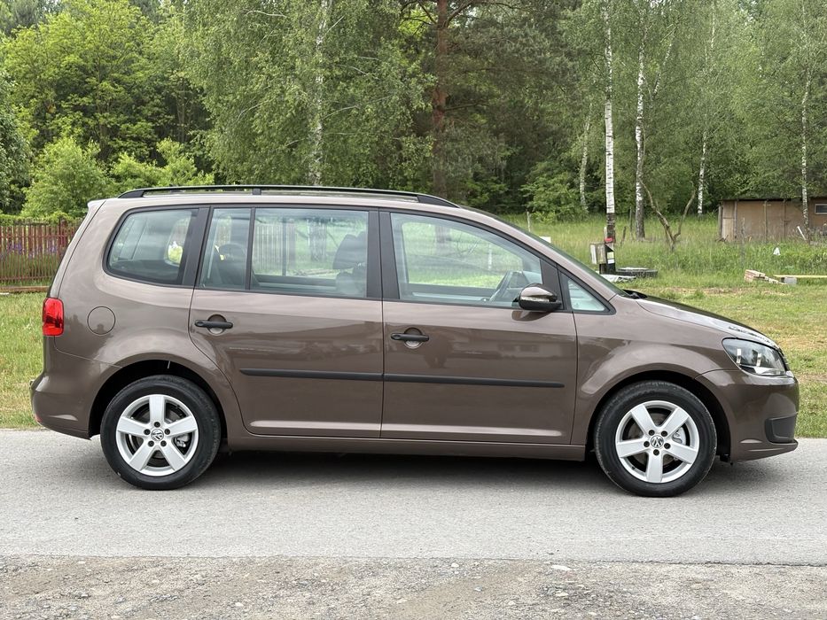 VW Touran TDI  7 osób hak serwis zarejestrowany w PL