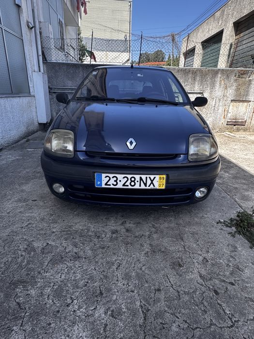 Renault Clio 1.9