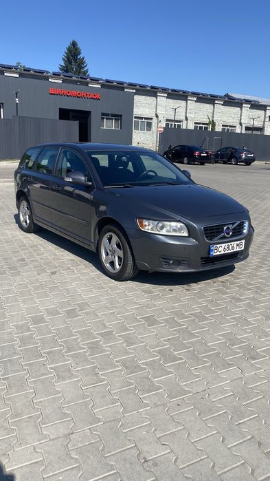 Продаю  Volvo v50