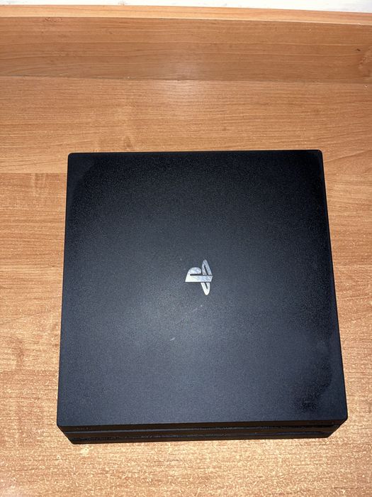 Plastation 4 pro 1tb