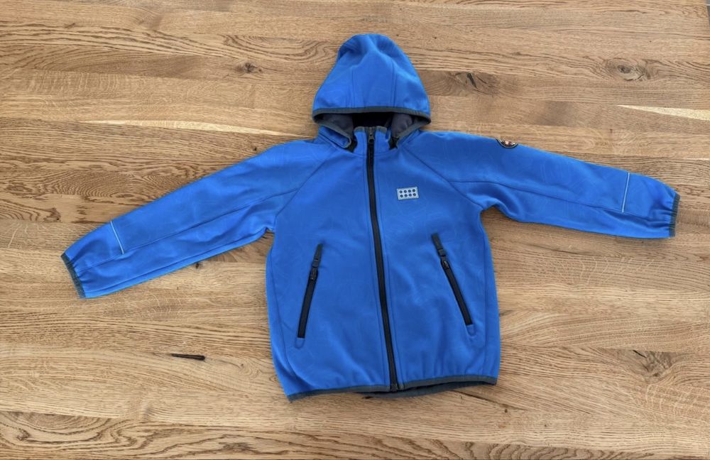 Продам фірмову кофту для хлопчика на зріст 116 см.