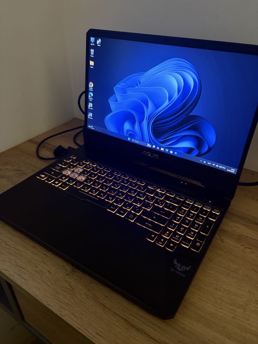 Ігровий ноутбук ASUS TUF GAMING RTX 2060 RYZEN 7 16/512